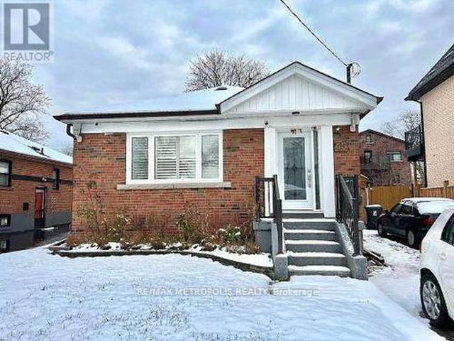 House for rent in Woburn, Ontario