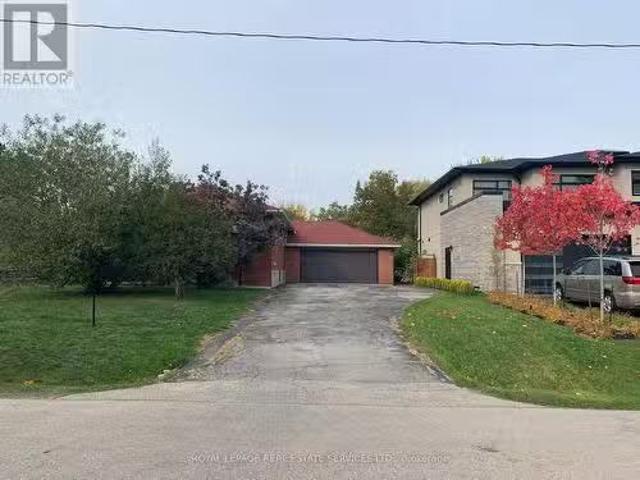 House for rent in Oakville, Ontario