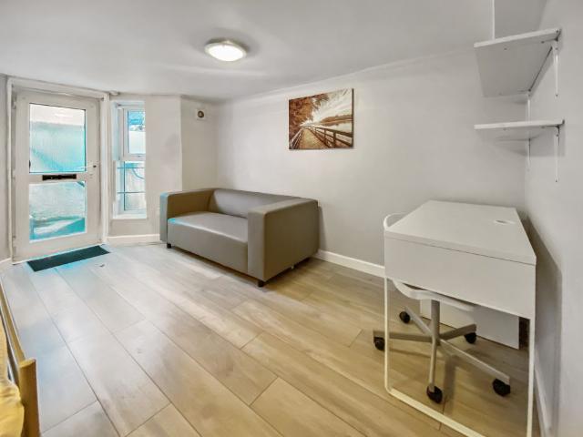 Room for rent in The Slade, Oxfordshire