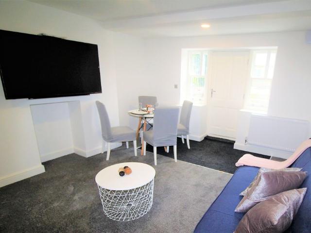 Apartment for rent in Headingley Hill, Headingley