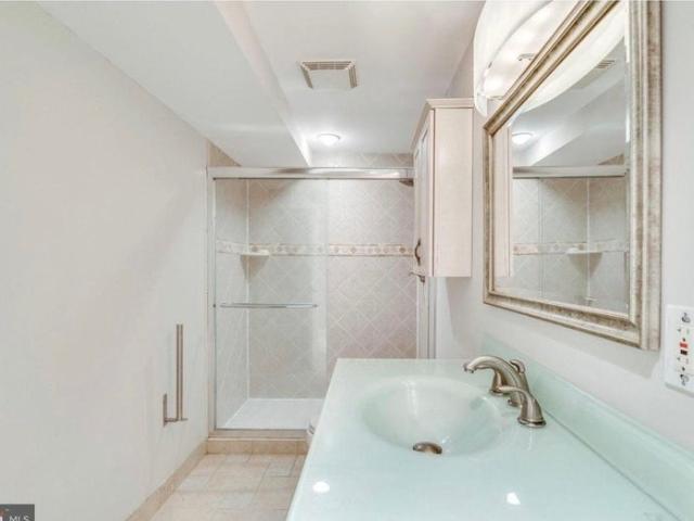 Room for rent in Virginia