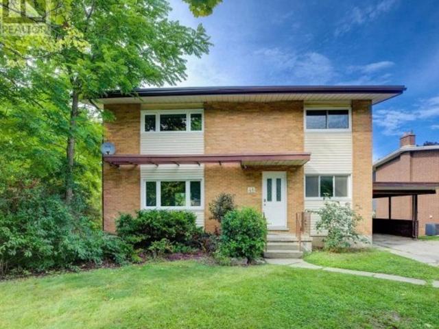 House for rent in Waterloo, Southwestern Ontario