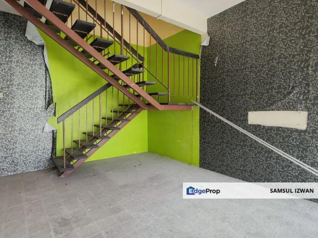 House for sale in Langat, Selangor
