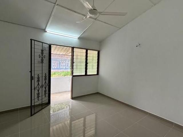 Townhouse for rent in Country Heights Damansara, Kuala Lumpur