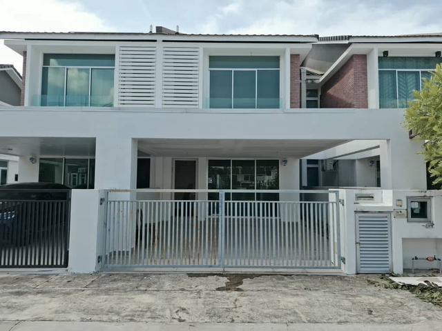Terraced House for sale in Wellesley, Penang