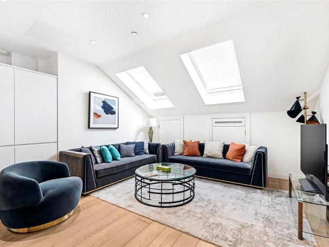 Apartment for rent in Chelsea, Greater London