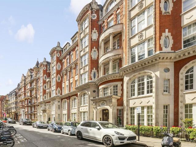Apartment for rent in Knightsbridge, Greater London