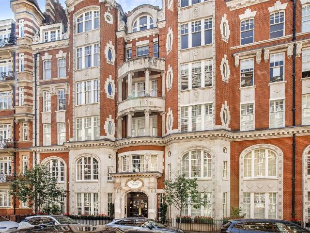 Apartment for rent in Chelsea, Greater London
