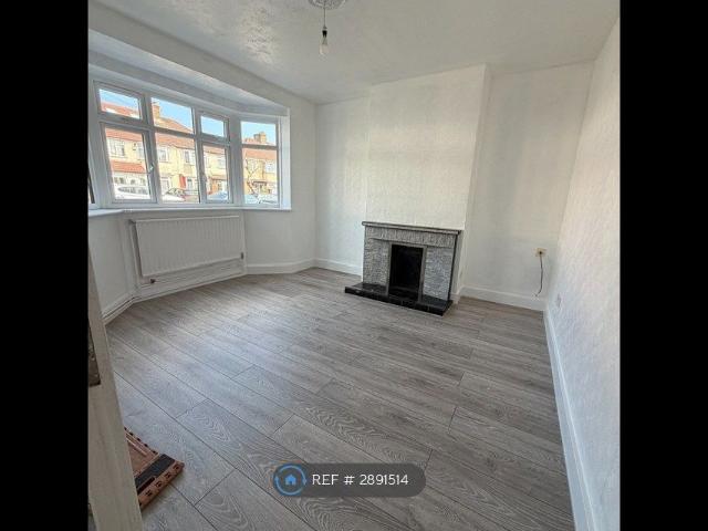 House for rent in London Borough of Hounslow, Greater London