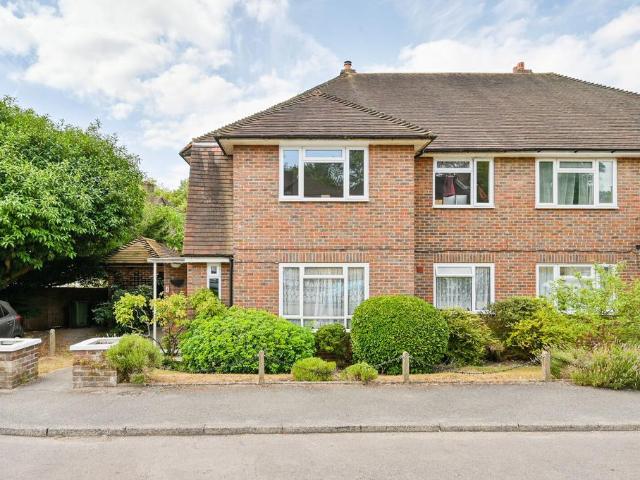 Apartment for rent in London Borough of Sutton, Greater London