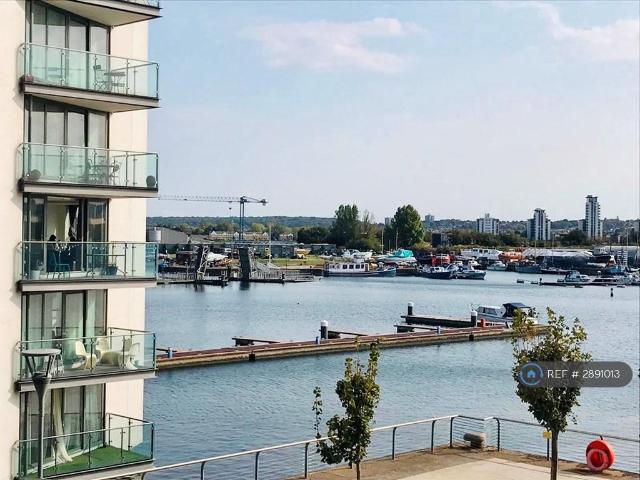 Apartment for rent in Reach, Greater London