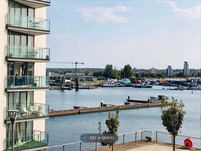 Apartment for rent in Reach, Greater London