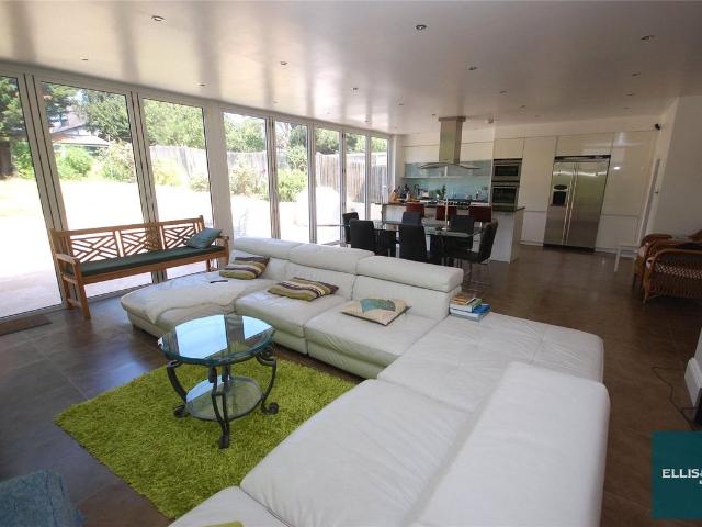 House for rent in Golders Green, Greater London