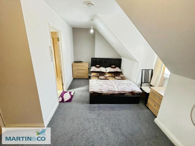 Apartment for rent in Whitley, Reading