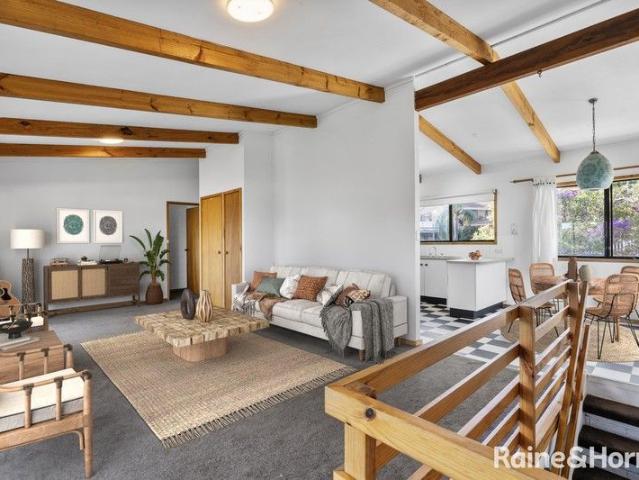 House for sale in Mollymook Beach, New South Wales