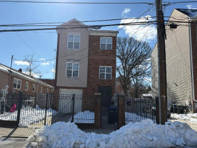 House for sale in Washington, Washington DC