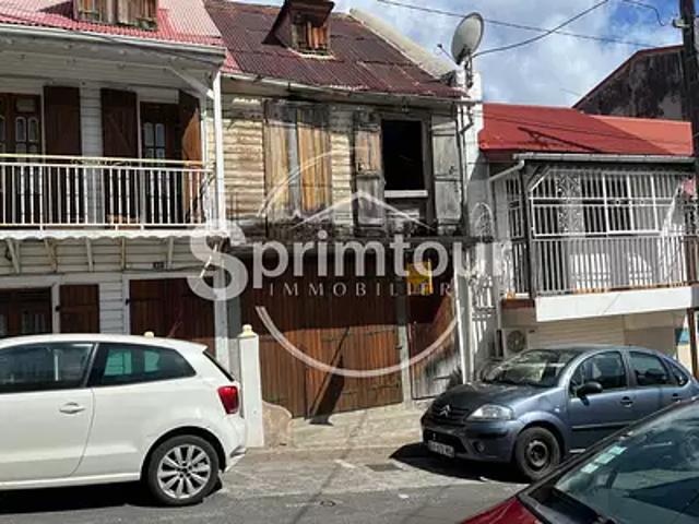 Maison vente à Versailles, Basse-Terre