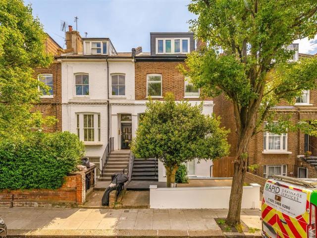 Apartment for rent in London Borough of Hammersmith and Fulham, Greater London