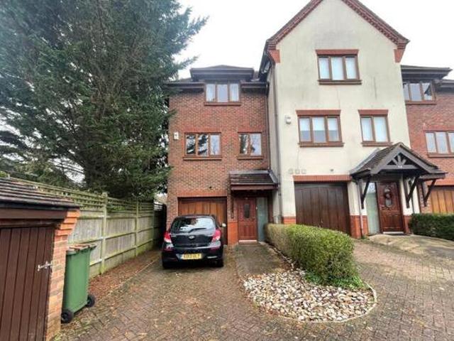 House for sale in Barton Stacey, Hampshire