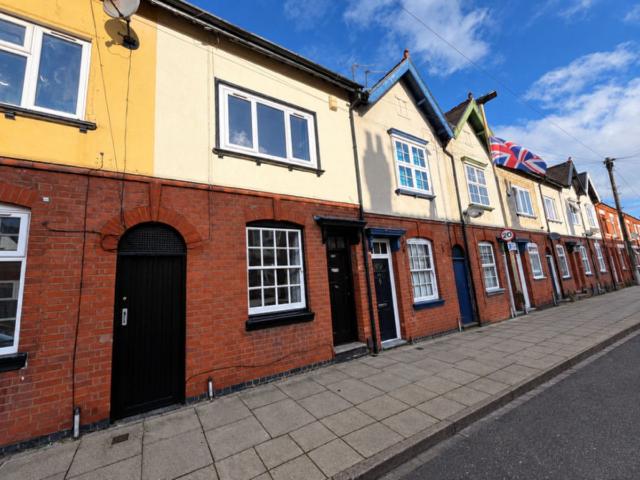 House for rent in Black Friars, Old Wharf