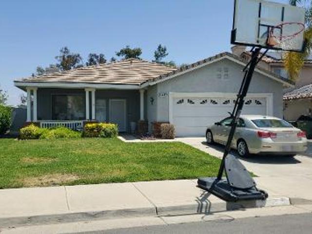 House for sale in Corona