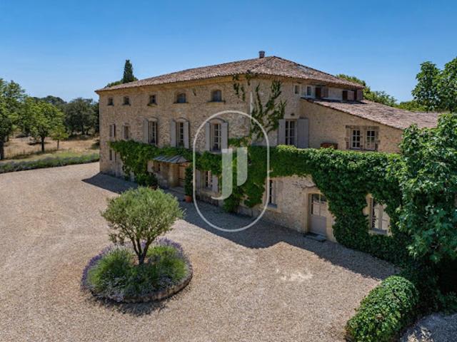 Villa vente à Aix-en-Provence, Aix-en-provence
