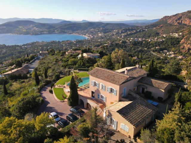 Maison vente à Arrondissement de Draguignan, Saint-raphaël