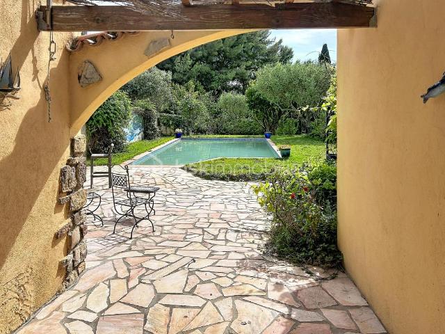 Maison vente à Arrondissement de Toulon, Six-fours-les-plages