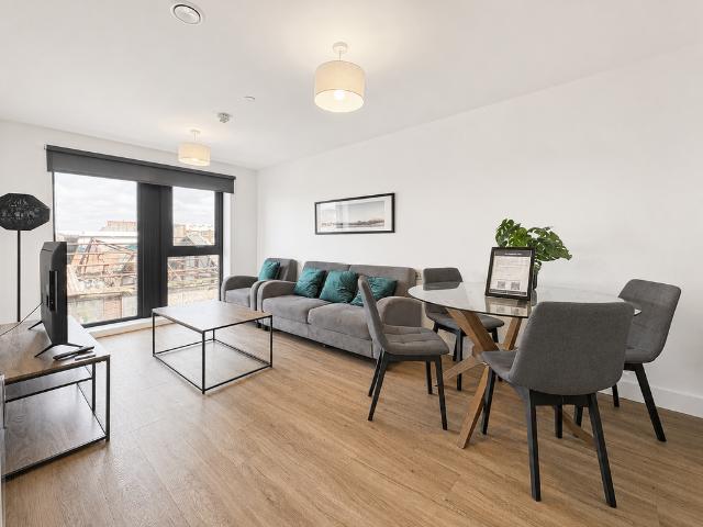 Apartment for rent in Calderstones