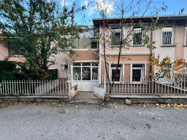 Uğur Mumcu Mahallesi, Yenimahalle içerisinde satılık Villa