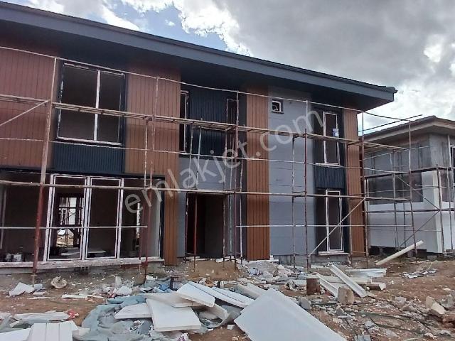Elazığ Merkez içerisinde satılık Villa