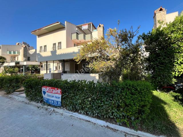 Kuşadasi içerisinde kiralık Villa