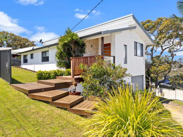 House for rent in Bateau Bay, Central Coast Council