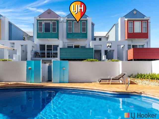Townhouse for sale in Batemans Bay, New South Wales