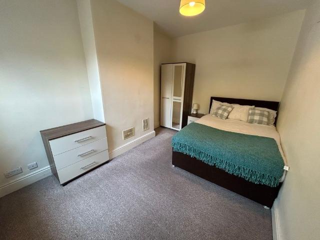 Room for rent in Potters Corner, East Midlands