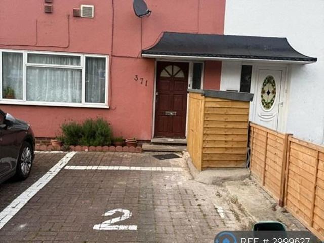 Apartment for rent in London Borough of Hounslow, Greater London