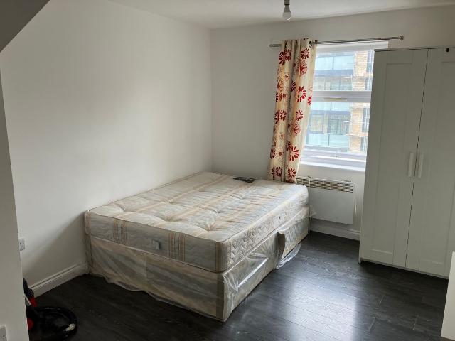 Studio for rent in London Borough of Hounslow, Greater London