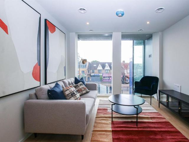 Apartment for rent in London Borough of Hounslow, Greater London