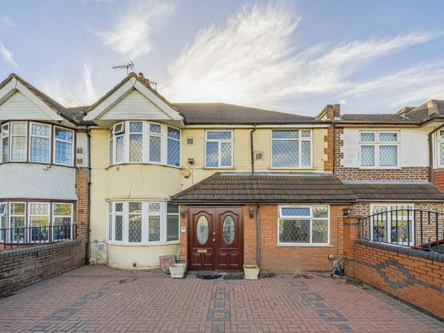 House for rent in London Borough of Hounslow, Greater London