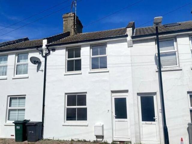 House for sale in Upperton, Eastbourne