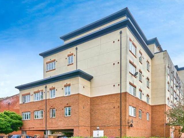 House for sale in Slough House for sale in Slough