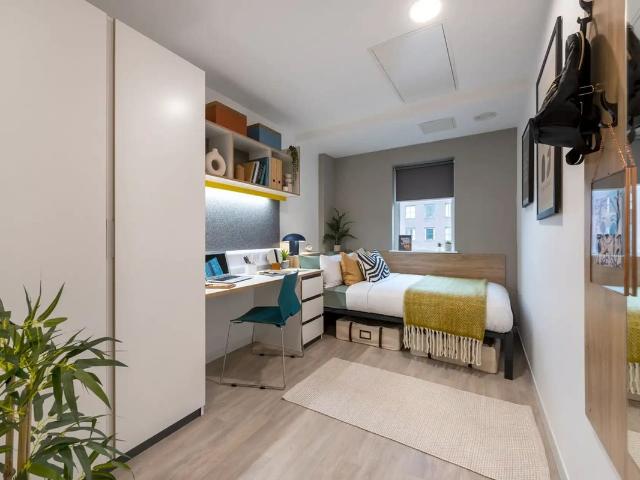 Room for rent in Calthorpe Fields, West Midlands