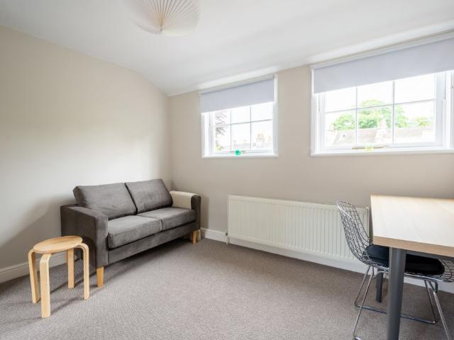 Apartment for rent in Coombe Bottom, Thurloxton