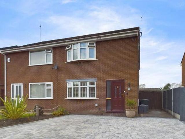 House for sale in Roby Mill, Lancashire