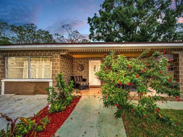 House for sale in Tarpon Springs