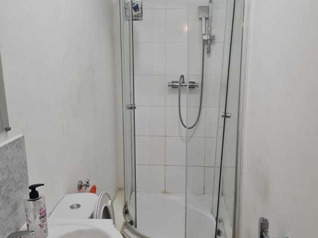 Room for rent in Stoke, Stoke-on-Trent