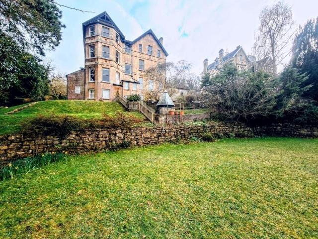 Apartment for rent in Bathampton, Bath And North East Somerset