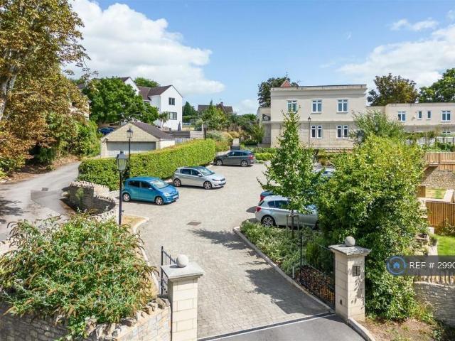 Apartment for rent in Elmhurst Estate, Batheaston