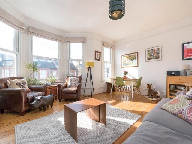 House for rent in Harlesden, Greater London