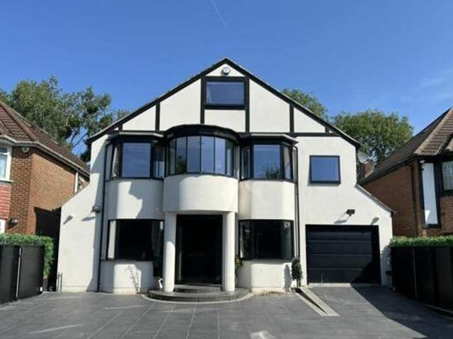 House for sale in Iver, Richings Park